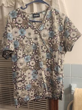 Absolutely Women's Floral Short Sleeve Scrub Top - Gray, Blue & Purple